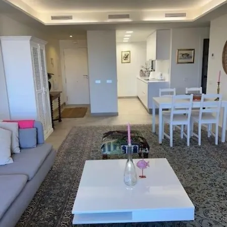Apartamento Stunning Estepona